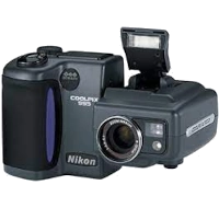 Nikon Coolpix 995 camera